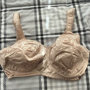 Playex 18 Hour wire free bra